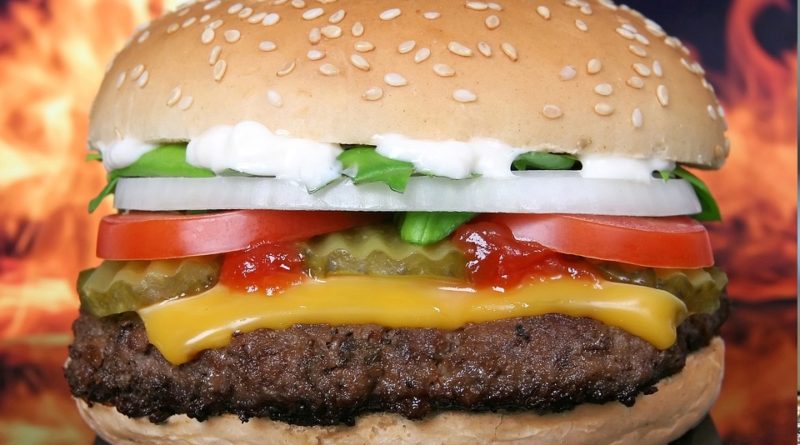 Florida Man Arrested After Slapping Girlfriend With Cheeseburger