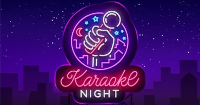 Florida Man Resists Arrest By Singing Karaoke